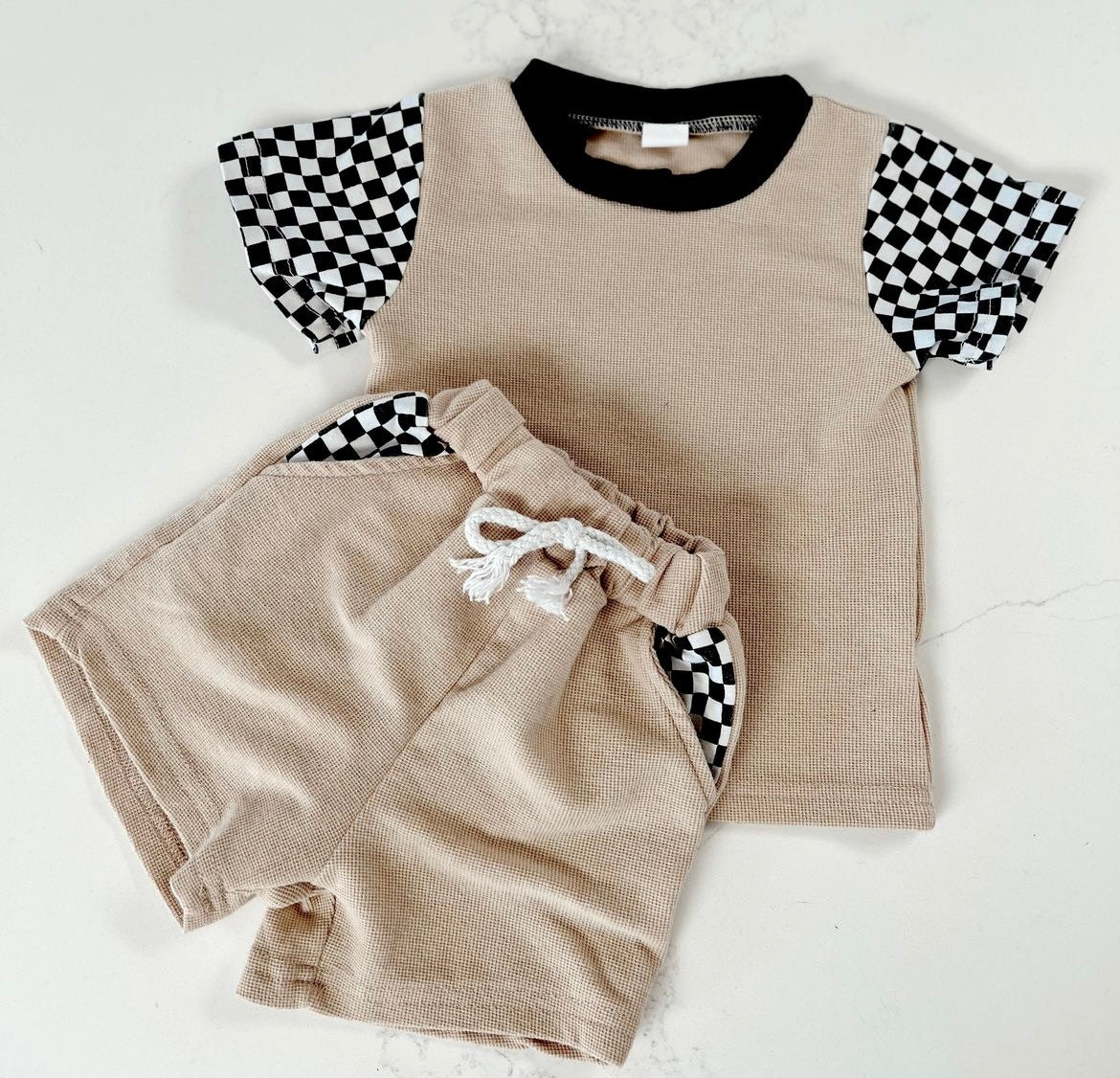 Beige check set